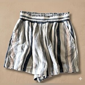 Universal Thread Striped Shorts - Blue and White